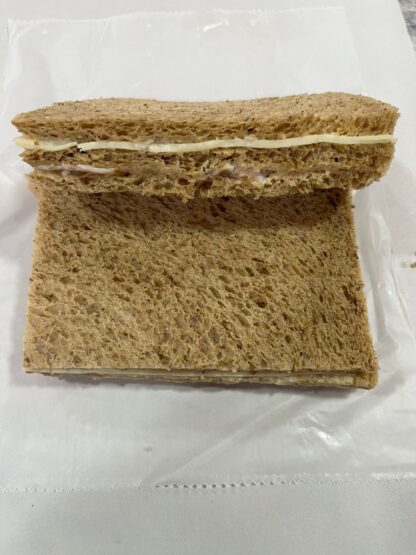 Sandwich de miga de Jamón crudo y Queso
